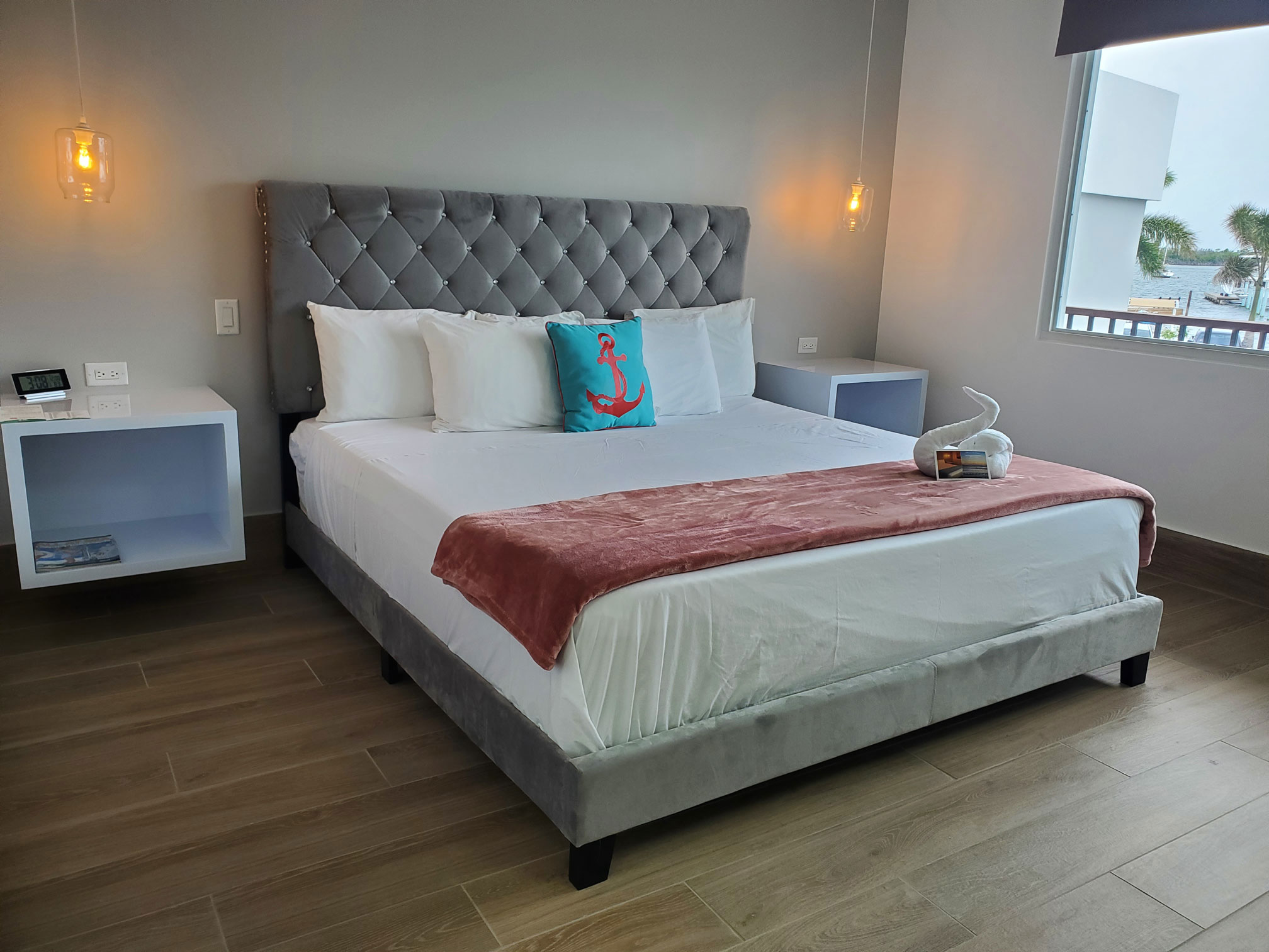 Deluxe Single Room